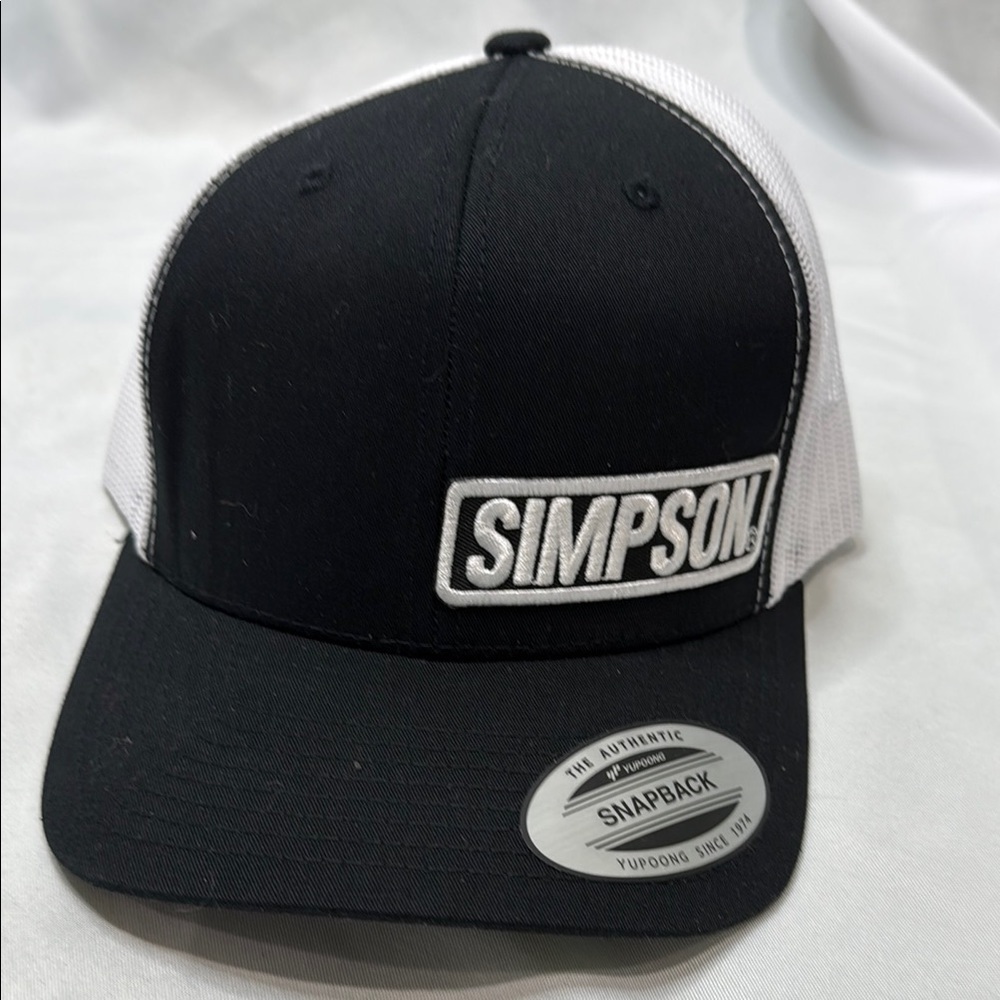 Simpson Racing Black & White Snapback Truckers Hat, Brand New